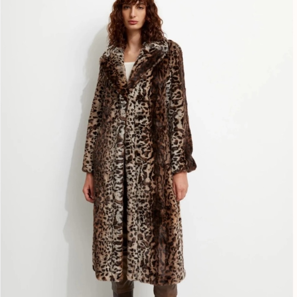 Unreal Fur Alpha Coat in Leopardess